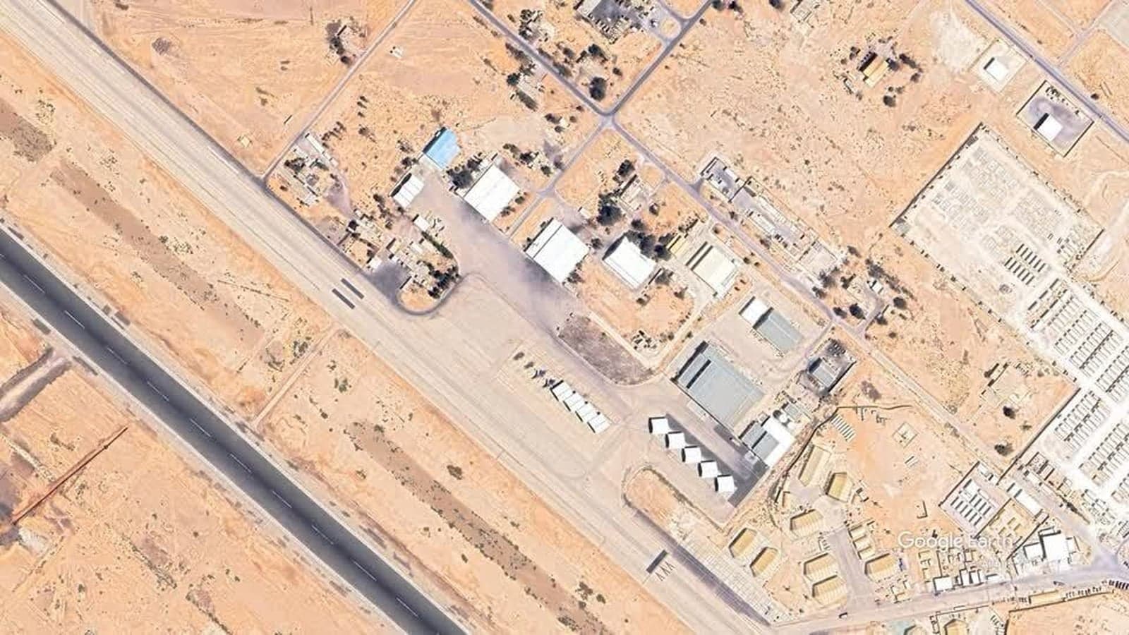 L'Iran cible des bases américaines en Jordanie et dans le Golfe après que Trump a ordonné des frappes près d'Ormuz